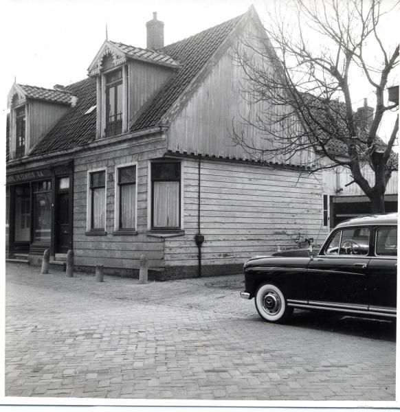 Foto 1925126972
