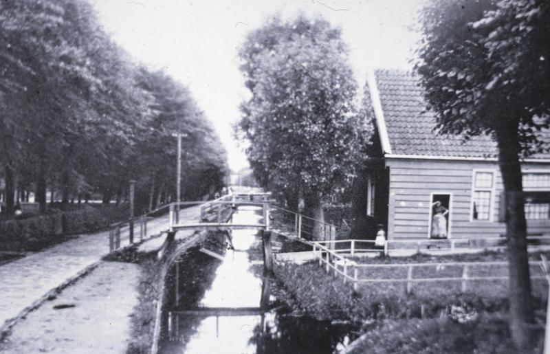 Foto 2072887873